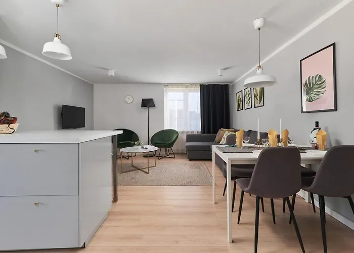 Kotlarska Market Square With Airconditioning By Renters *