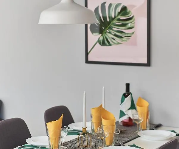 Kotlarska Market Square With Airconditioning By Renters Wrocław